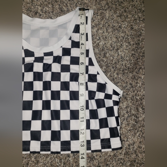 H&M| Checkered Crop Top - Picture 3 of 4